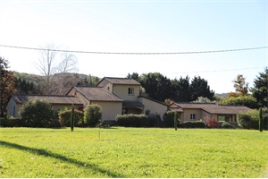 villa à la vente -   09100  PAMIERS, surface 179 m2 vente villa - UBI473782994